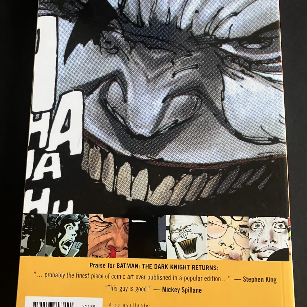 BATMAN THE DARK KNIGHT RETURNS GRAPHIC NOVEL 2002